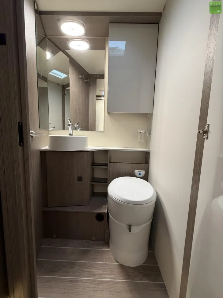 Fahrzeugbild Roller Team Zefiro Power Edition 287 P 400W Solar 2xLithium #23