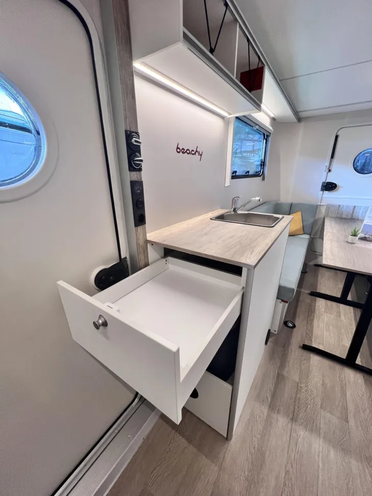 Fahrzeugbild Hobby Beachy 420+ - Modell 2026 #12