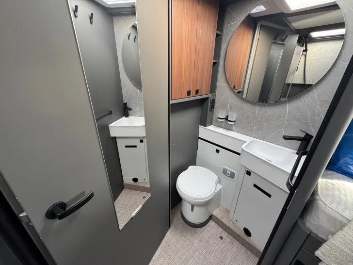 Fahrzeugbild Hymer B-Klasse MC I 680 MB Premium #13