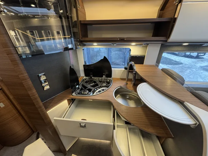 Fahrzeugbild Carthago chic c-line I 4.9 LE #11