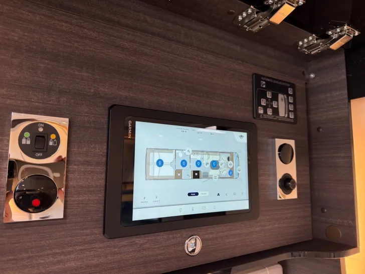 Fahrzeugbild Concorde Carver 790 LI GSRII*Hubstütze*Solar #20