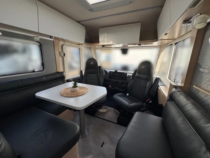 Fahrzeugbild Hymer B-Klasse ML I 880 BlackLine Arktis Paket #9