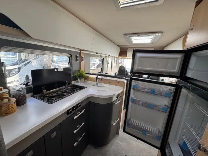 Fahrzeugbild Hymer B-Klasse ML I 880 BlackLine Arktis Paket #12