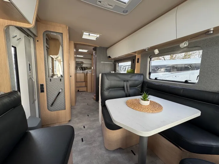 Fahrzeugbild Hymer B-Klasse ML I 880 BlackLine Arktis Paket #10