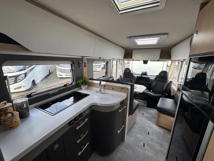 Fahrzeugbild Hymer B-Klasse ML I 880 BlackLine Arktis Paket #17