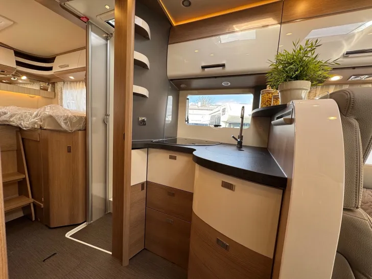 Fahrzeugbild Carthago C2-tourer I 145 RB-LE comfort 4.2t MB*Automatik*170PS #11