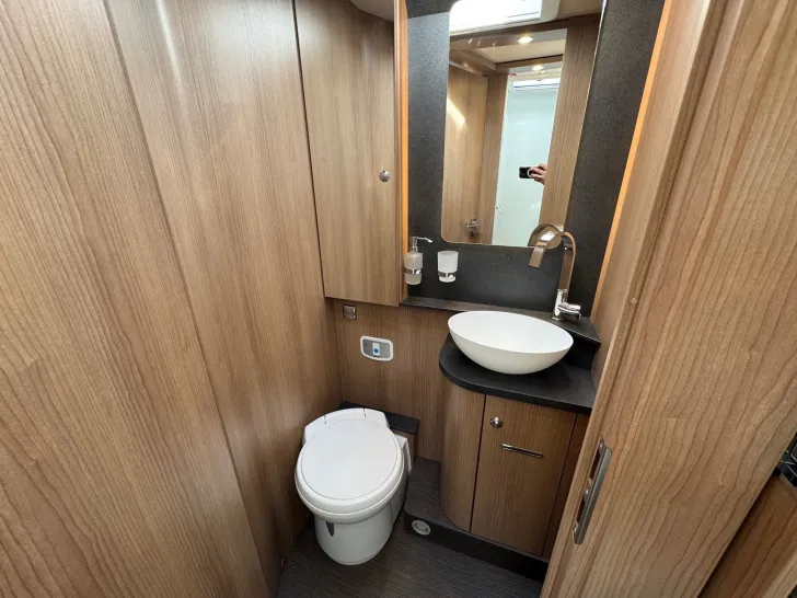 Fahrzeugbild Carthago C2-tourer I 145 RB-LE comfort 4.2t MB*Automatik*170PS #14