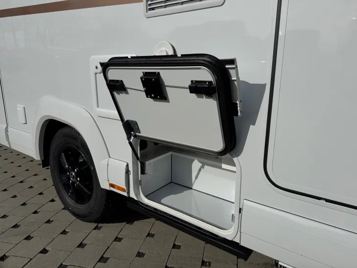 Fahrzeugbild Carthago C2-tourer I 145 RB-LE comfort 4.2t MB*Automatik*170PS #19