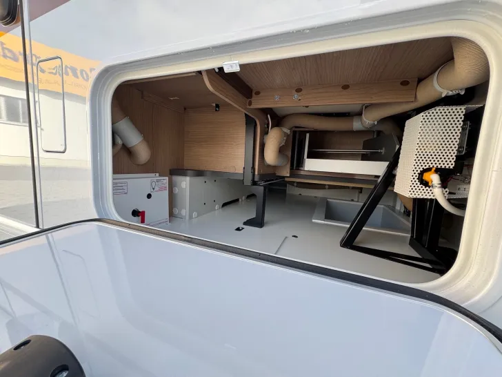 Fahrzeugbild Carthago C2-tourer I 145 RB-LE comfort 4.2t MB*Automatik*170PS #21