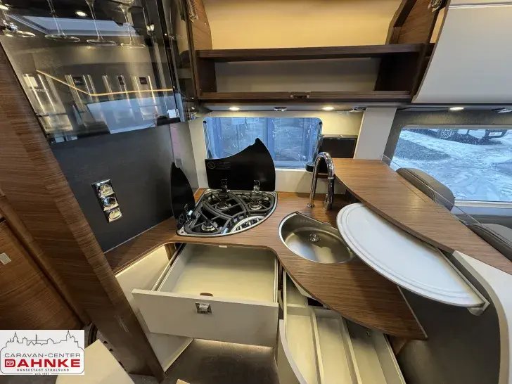 Fahrzeugbild Carthago chic c-line I 4.9 LE 35 Jahre Edt. ! - 25.244,-€! #17