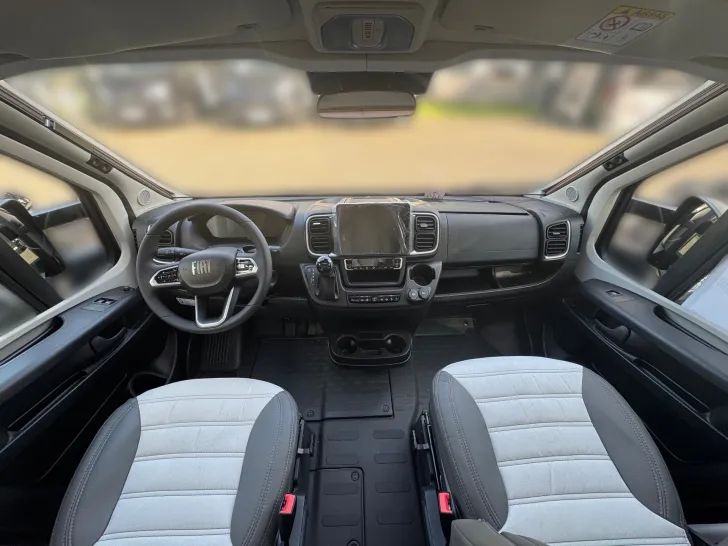 Fahrzeugbild Sunlight T 67S Adventure Edition Safety+ACC #5