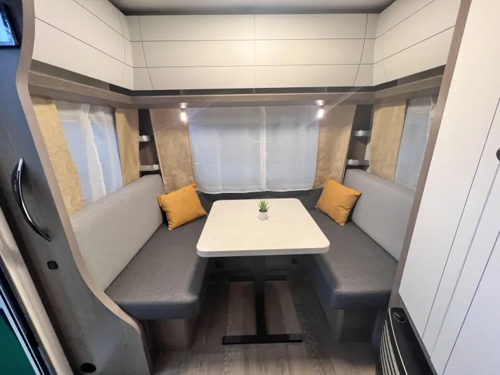 Fahrzeugbild Hobby OnTour 460 DL #3