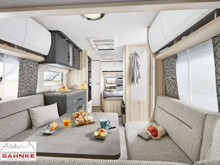 Fahrzeugbild Hobby De Luxe 460 UFe Mover, ETS +, Fahrradträger #1