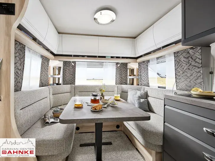 Fahrzeugbild Hobby De Luxe 460 UFe Mover, ETS +, Fahrradträger #5