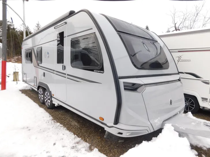 Fahrzeugbild Knaus Südwind 60 YEARS 650 UX 60-Years, Mover, Markise #1