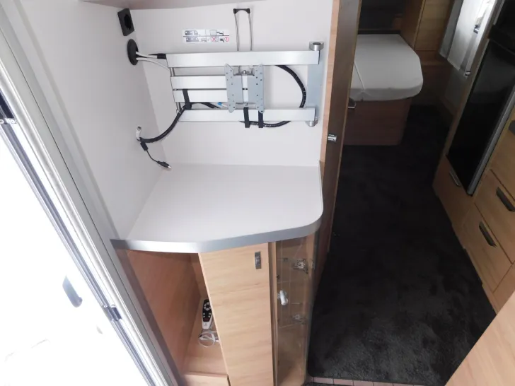 Fahrzeugbild Knaus Südwind 60 YEARS 650 UX 60-Years, Mover, Markise #20