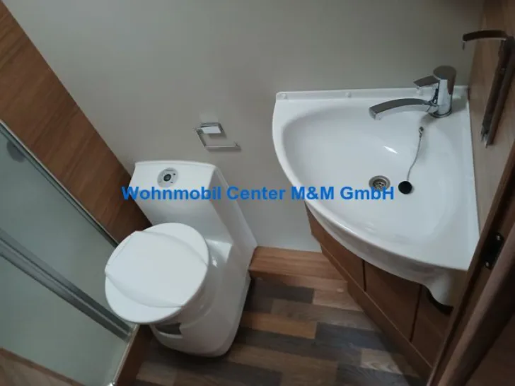 Fahrzeugbild Weinsberg CaraSuite 650 MF 5 Sitzplätze Kamera Markise #9