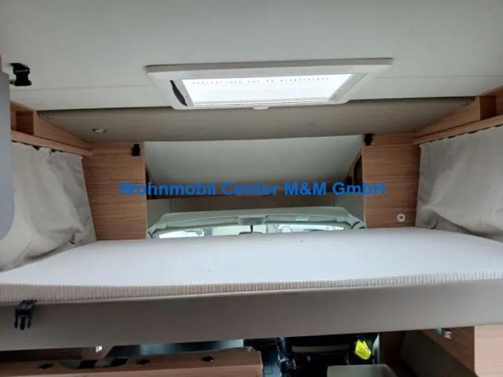 Fahrzeugbild Weinsberg CaraSuite 650 MF 5 Sitzplätze Kamera Markise #11