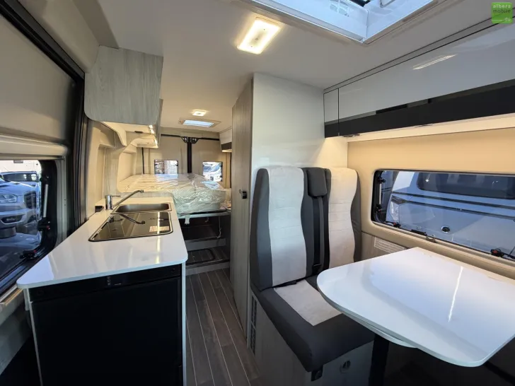 Fahrzeugbild Roller Team Livingstone GO Duo 180PS Safety ACC FullLED 2026 #11