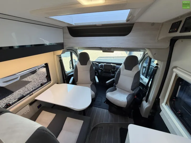 Fahrzeugbild Roller Team Livingstone GO Duo 180PS Safety ACC FullLED 2026 #24