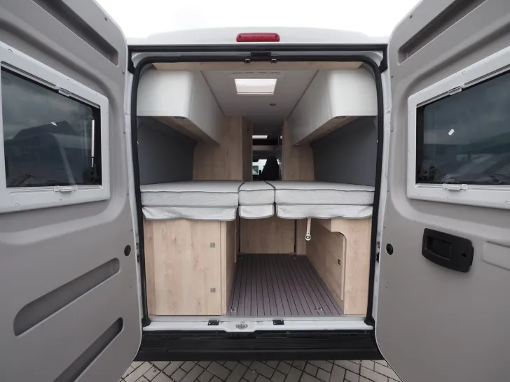 Fahrzeugbild Clever Runner, Schwenkbad, Tageszulassung ! #4