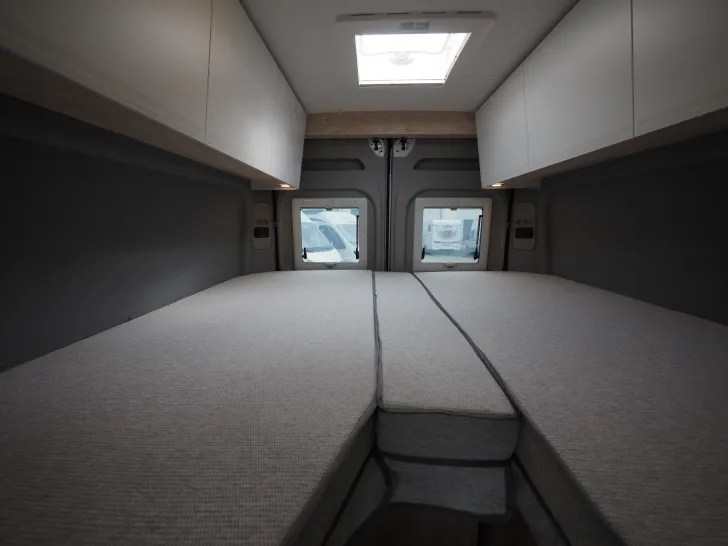 Fahrzeugbild Clever Runner, Schwenkbad, Tageszulassung ! #14