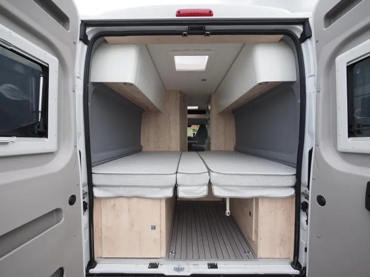 Fahrzeugbild Clever Runner 636, D+E Heizung, Tageszulassung! #15