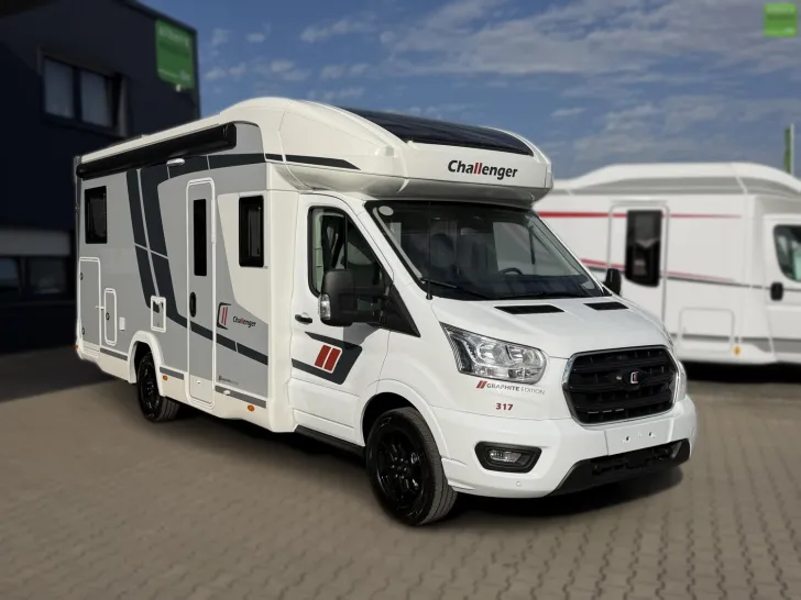 Fahrzeugbild Challenger Teilintegriert Graphite Edition 317 Drive 2026 #1