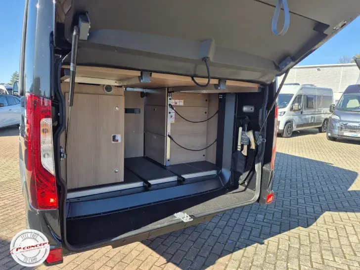 Fahrzeugbild Malibu genius 641 LE 4x4 performance Listenpreis: 158.490€ #18