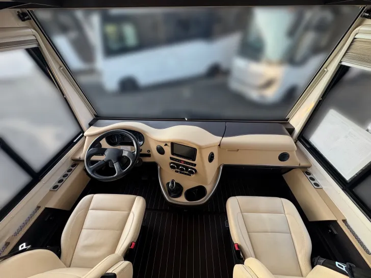 Fahrzeugbild Concorde Charisma 900 M *1. Hand*Hubstützen*Zeder*CL #8