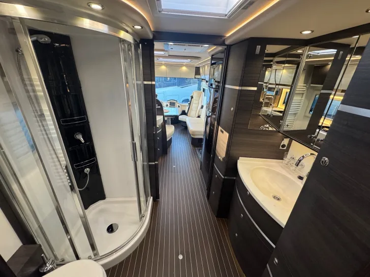 Fahrzeugbild Concorde Charisma 900 M *1. Hand*Hubstützen*Zeder*CL #13