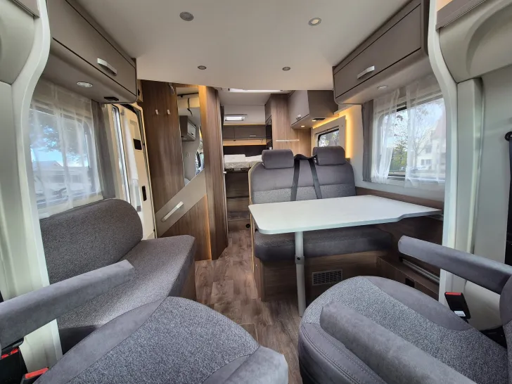 Fahrzeugbild Carado T448 pro+ *Hubbett*Bettenumbau*Holzrost* #12