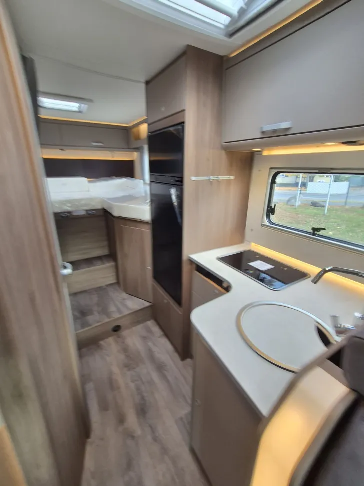 Fahrzeugbild Carado T448 pro+ *Hubbett*Bettenumbau*Holzrost* #15