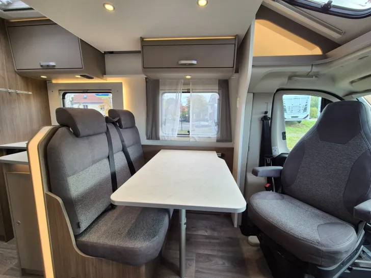 Fahrzeugbild Carado T448 pro+ *Hubbett*Bettenumbau*Holzrost* #16