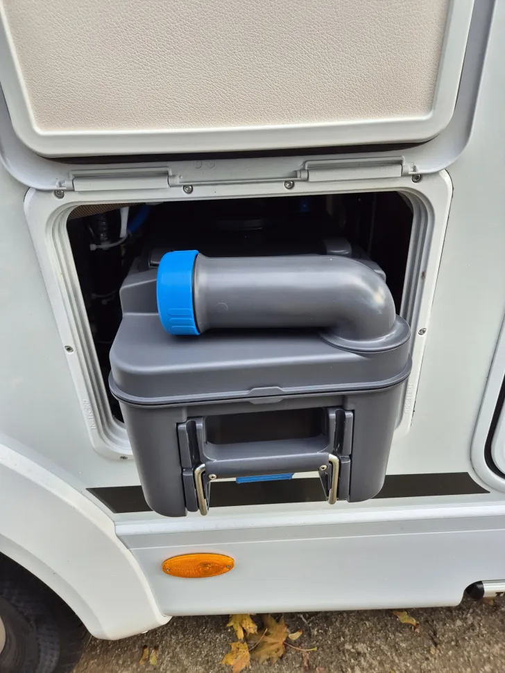 Fahrzeugbild Carado T448 pro+ *Hubbett*Bettenumbau*Holzrost* #35