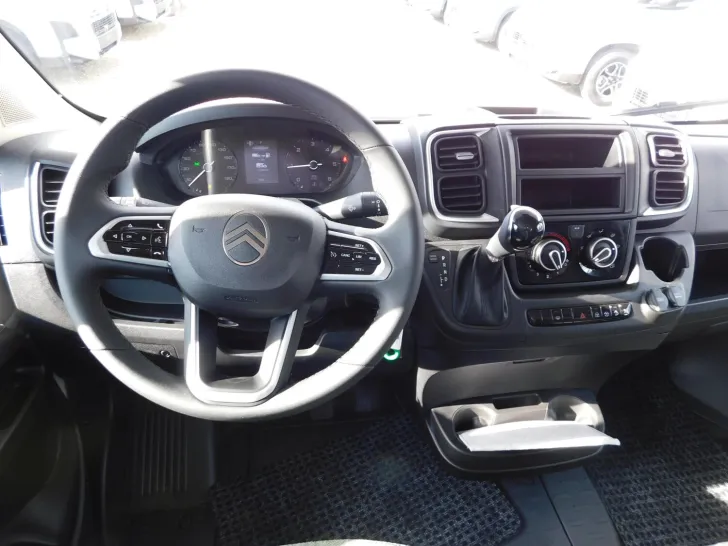 Fahrzeugbild Sunlight A 68 8G-Automatik + 6 Sitzplätze ! #9