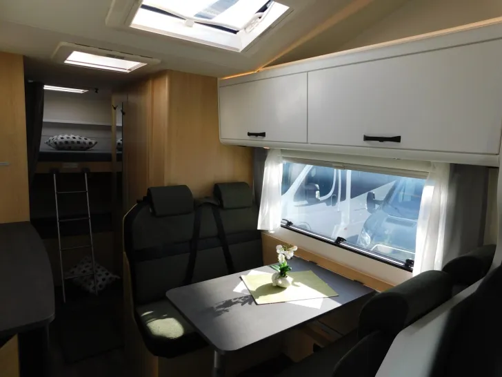 Fahrzeugbild Sunlight A 68 8G-Automatik + 6 Sitzplätze ! #10