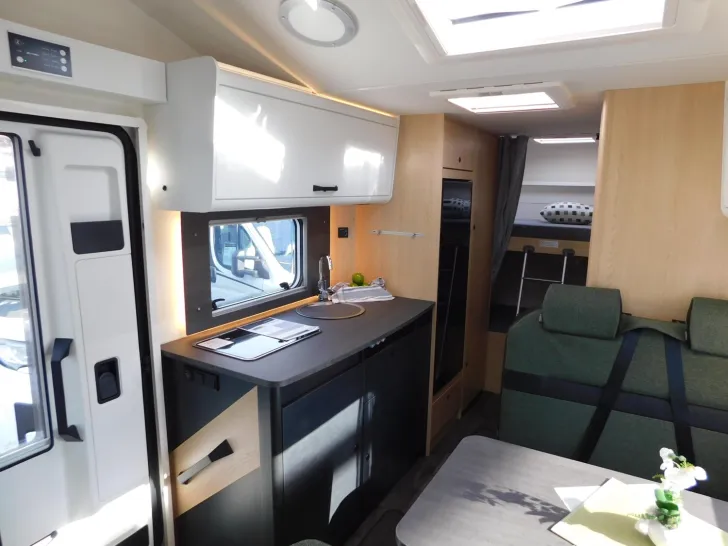 Fahrzeugbild Sunlight A 68 8G-Automatik + 6 Sitzplätze ! #11