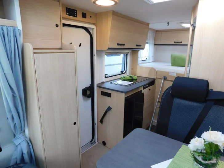 Fahrzeugbild Sunlight V 60 830Kg Zuladung !!! #9