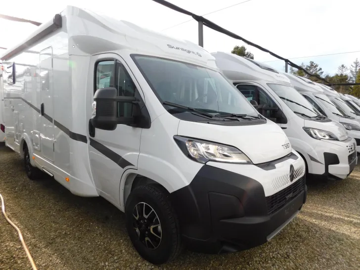 Fahrzeugbild Sunlight Sub TS 67 Markise, Radträger, Hubbett #2