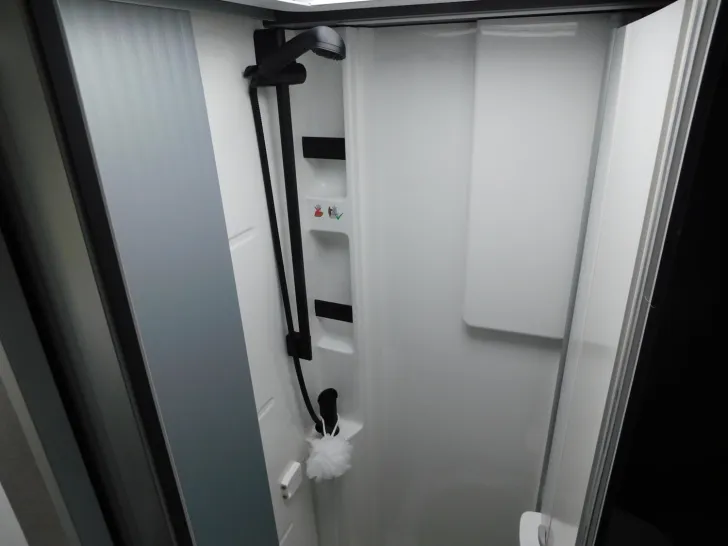 Fahrzeugbild Hymer ML-T CrossOver 570 AHK, 18-Zoll-Deltas,Winterpkt #14