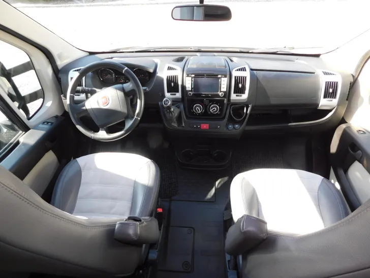 Fahrzeugbild Sunlight T XV 68 Hubbett,Solar,Wechselrichter #6