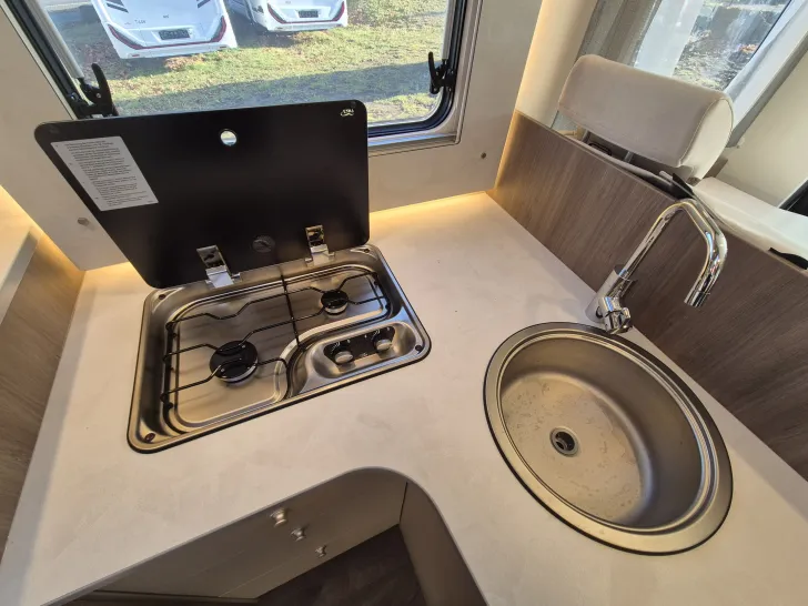 Fahrzeugbild Carado T338 pro+ *Safety-Paket*Hubbett*Automatik* #24