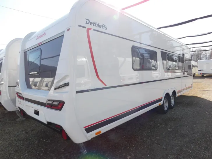Fahrzeugbild Dethleffs Beduin Scandinavia 690 BQT Winterpaket + TV-Lift #6