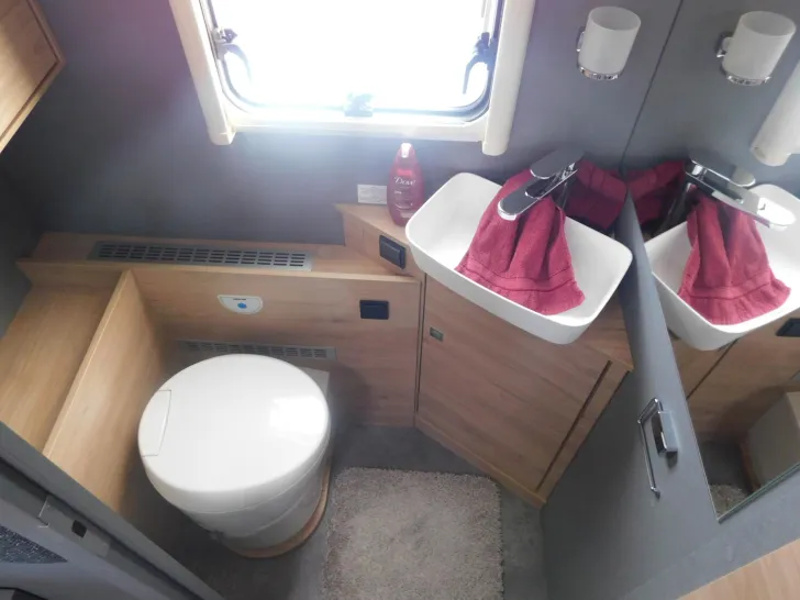 Fahrzeugbild Dethleffs XL I 7812-2 Technik-Paket, LTE-Router+32 Zoll TV #12