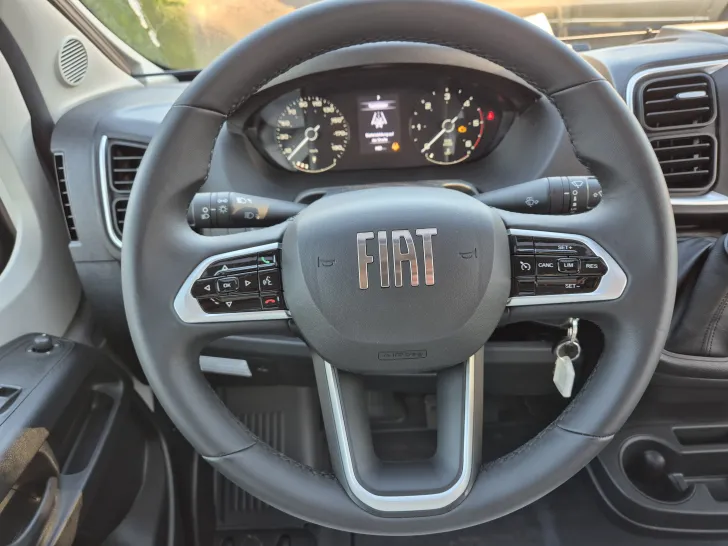 Fahrzeugbild Carado CV640 PRO+ Aufstelldach*Schwenkbad* #10