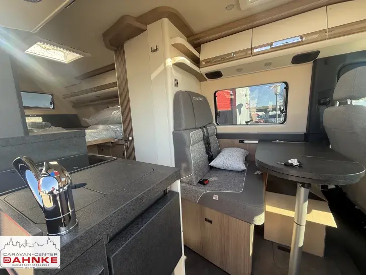 Fahrzeugbild Malibu genius 641 LE Dieselheizung, Auszug Garage #6