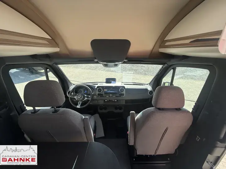 Fahrzeugbild Malibu genius 641 LE Dieselheizung, Auszug Garage #8