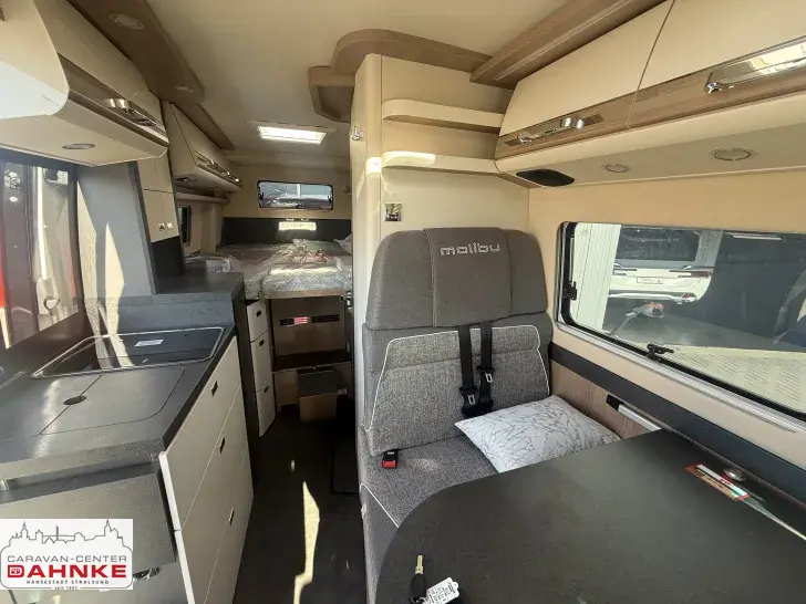 Fahrzeugbild Malibu genius 641 LE Dieselheizung, Auszug Garage #9