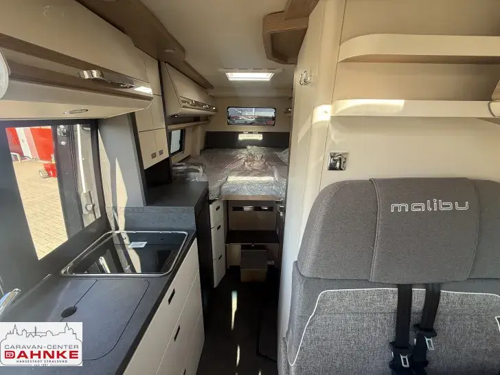 Fahrzeugbild Malibu genius 641 LE Dieselheizung, Auszug Garage #10